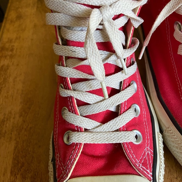 Converse - Picture 3 of 4